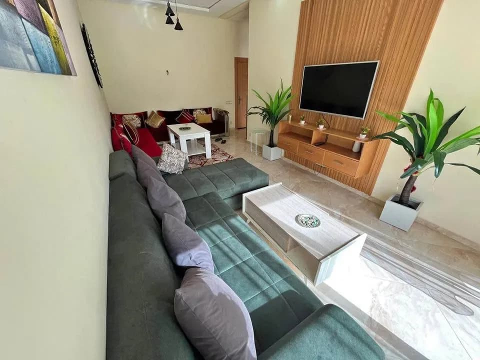 Studio à la location longue durée/ courte durée